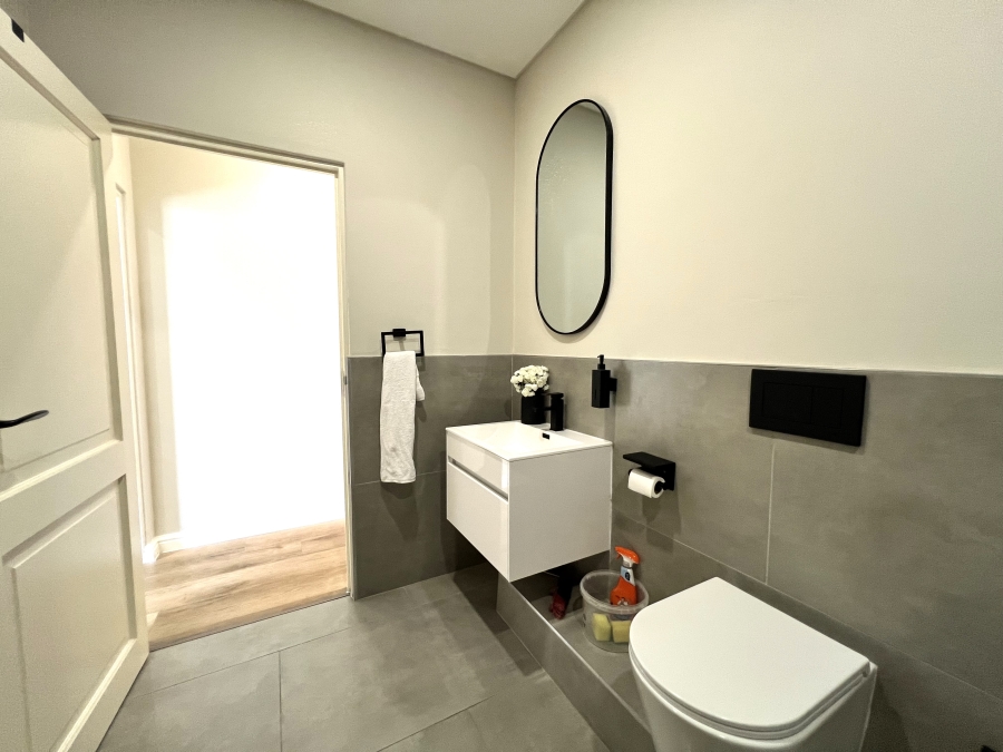 To Let 2 Bedroom Property for Rent in Sandown Western Cape